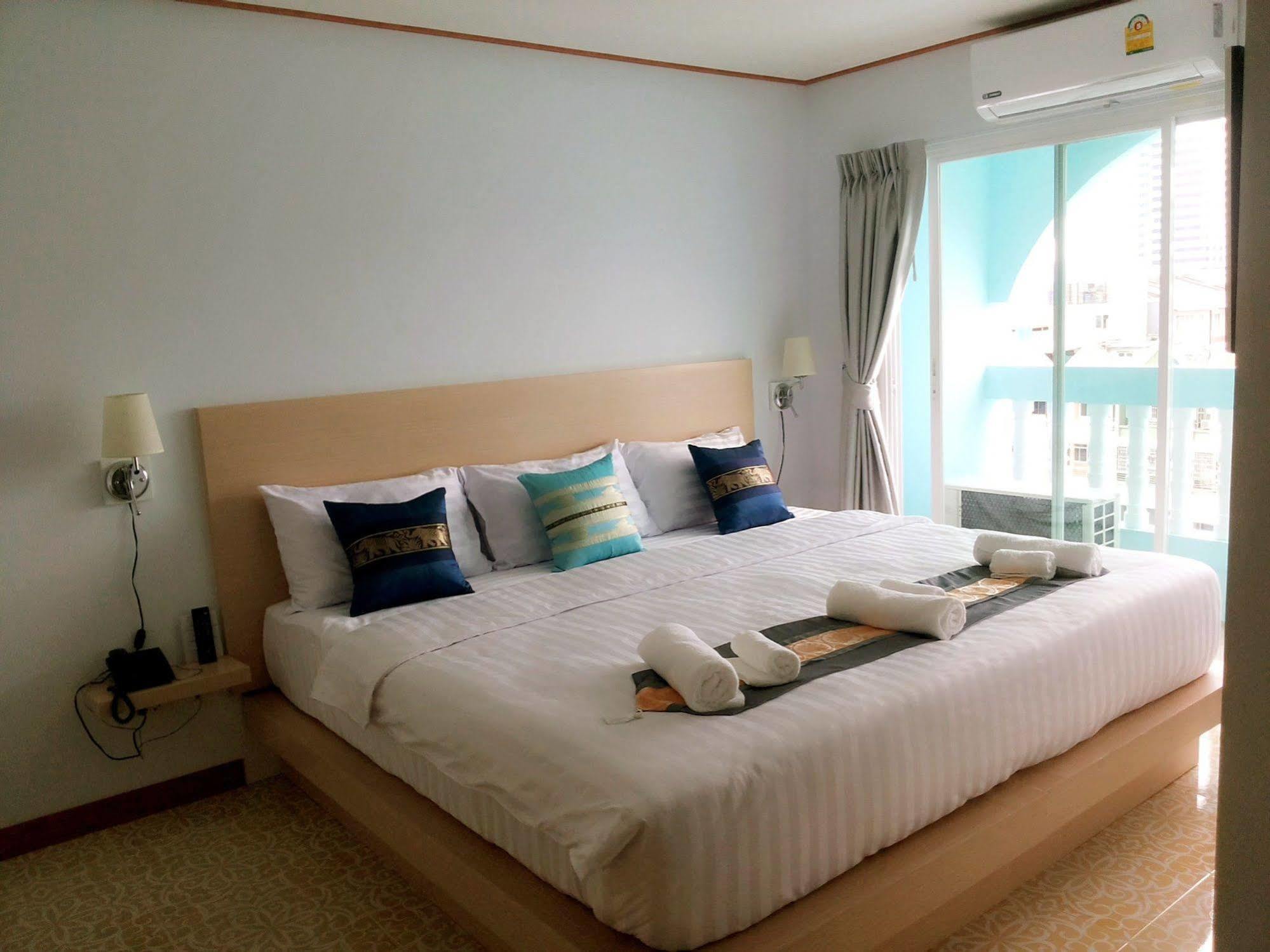 The Duck Hotel Phuket Eksteriør billede